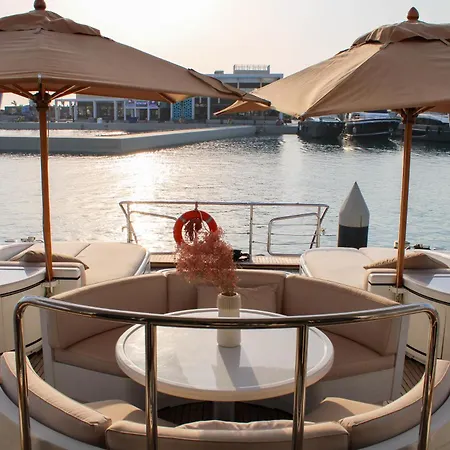 Bateau-hôtel 105 Ft Yacht